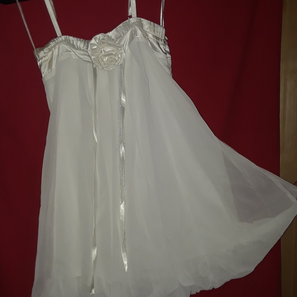 Aggie Short Pin Tucked Prom Dress